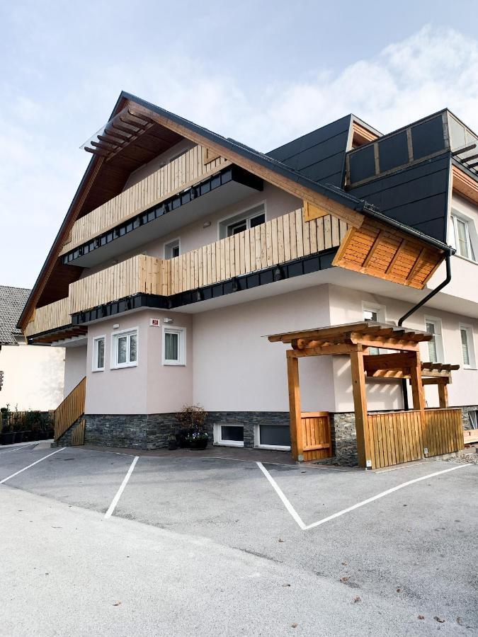 Lovely Basement Rental Bled Exterior foto
