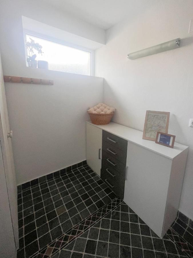 Lovely Basement Rental Bled Exterior foto