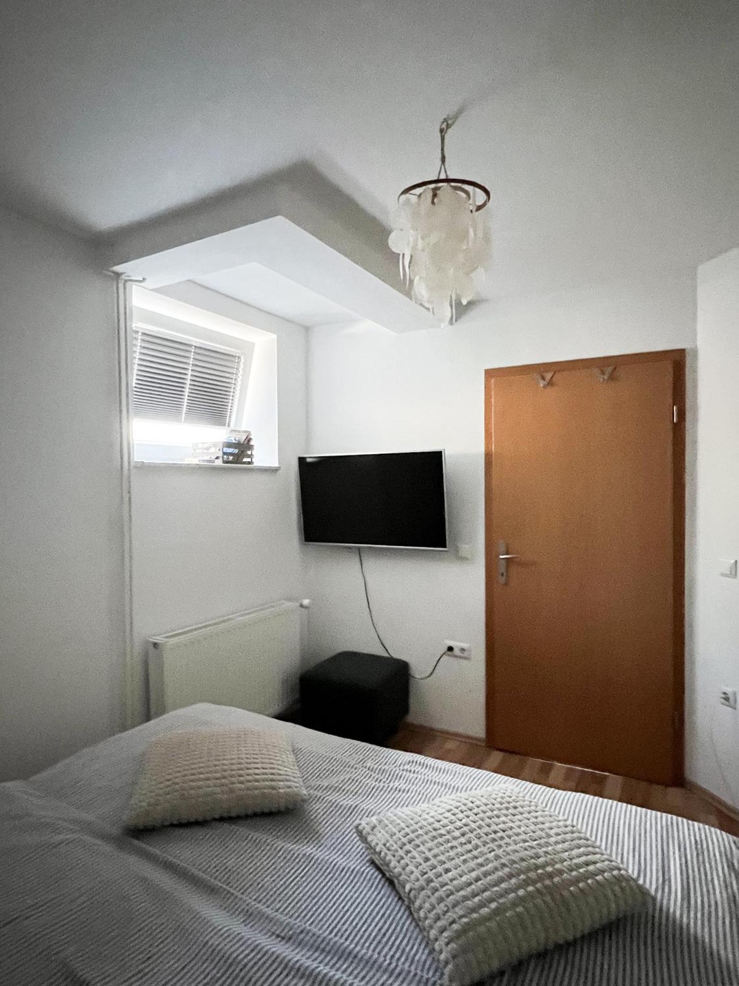 Lovely Basement Rental Bled Exterior foto